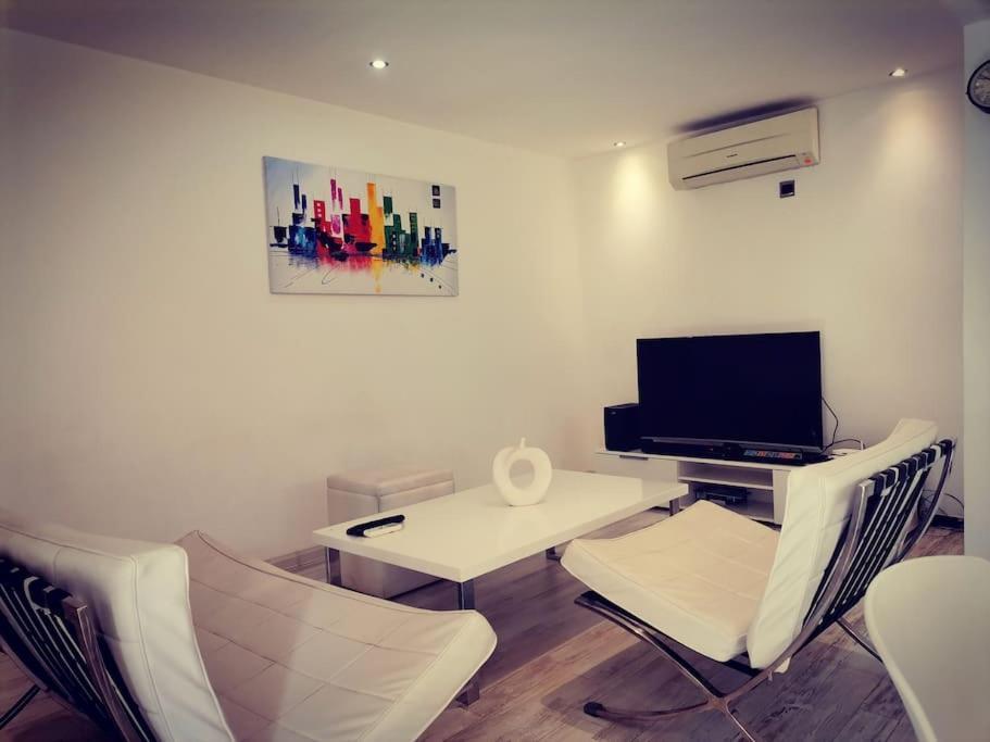 Lovely Two Bedrooms Apartment. Flic en Flac Ngoại thất bức ảnh